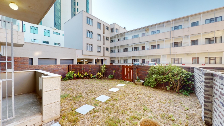 2 Bedroom Property for Sale in Summerstrand Eastern Cape